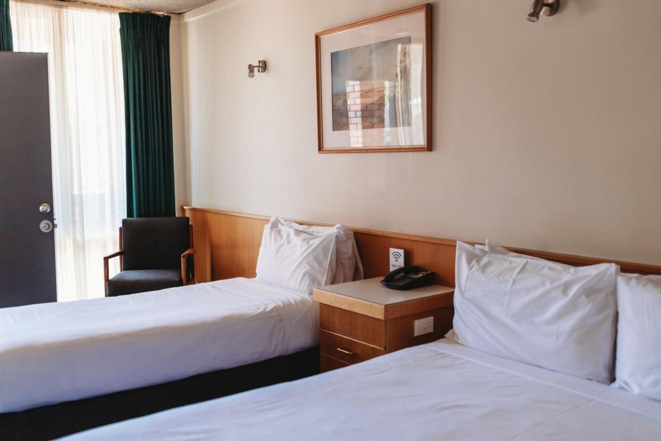 Echuca Nirebo Motel Exterior photo